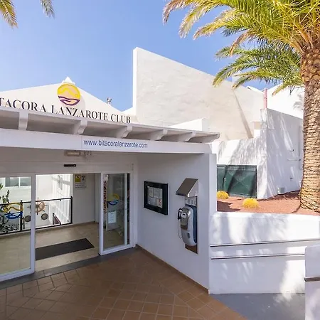 Bitacora Lanzarote Club * פוארטו דל כרמן